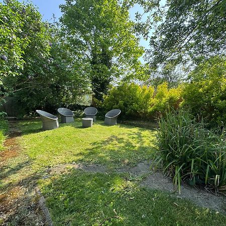 Surbiton Home With Free Parkings, Surbiton, Kingston Upon Thames, Surrey, Greater London Uk Luaran gambar