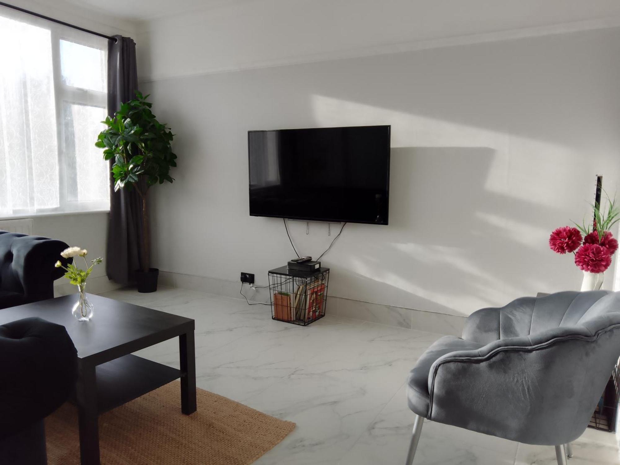 Surbiton Home With Free Parkings, Surbiton, Kingston Upon Thames, Surrey, Greater London Uk Luaran gambar