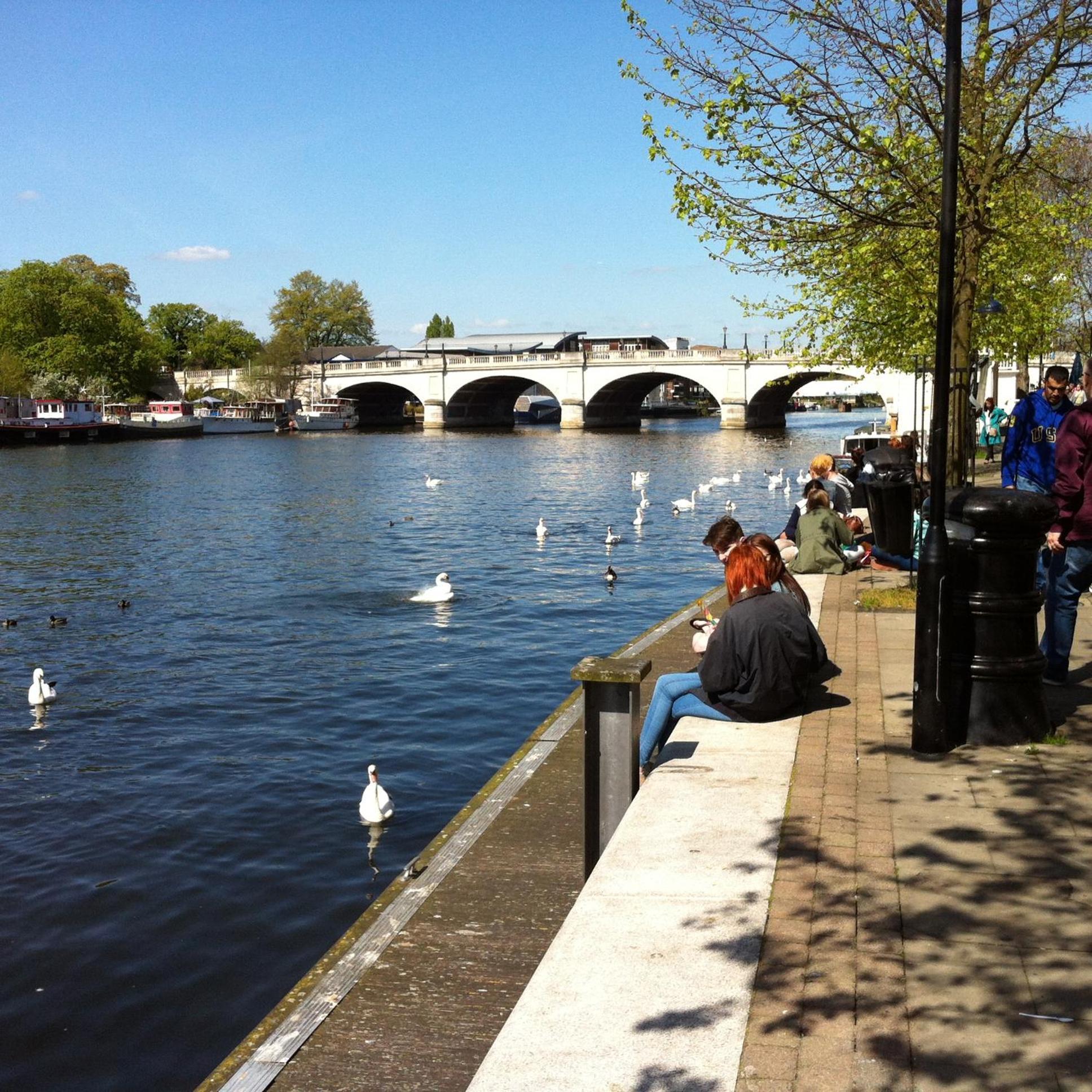Surbiton Home With Free Parkings, Surbiton, Kingston Upon Thames, Surrey, Greater London Uk Luaran gambar